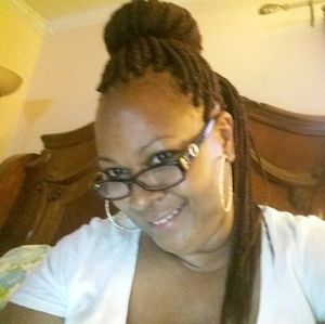 Meet your Posher, Valerie